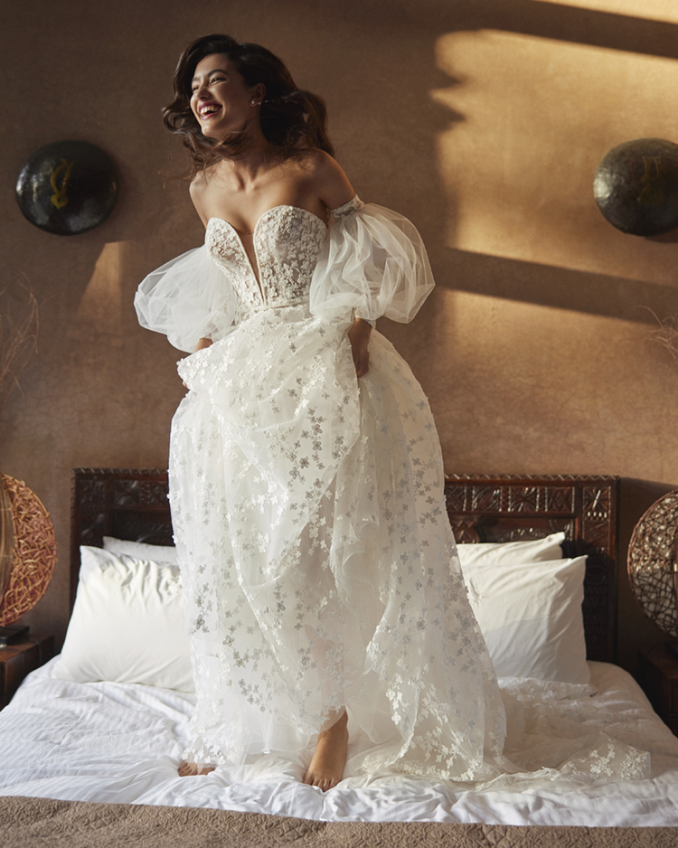 VESTIDOS DE NOVIA ADRIANA ALIER